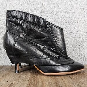 Maison Martin Margiela Black Leather Pointed Toe Hidden Heel Booties Sz 37 Italy
